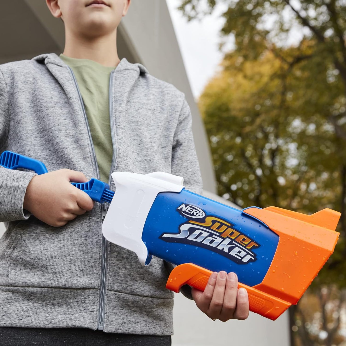 Nerf SuperSoaker Rainstorm - Waterpistool met Krachtige Waterstraal - Groot Formaat Water Blaster - Speelgoed voor Buiten - Geschikt voor Kinderen vanaf 6 Jaar