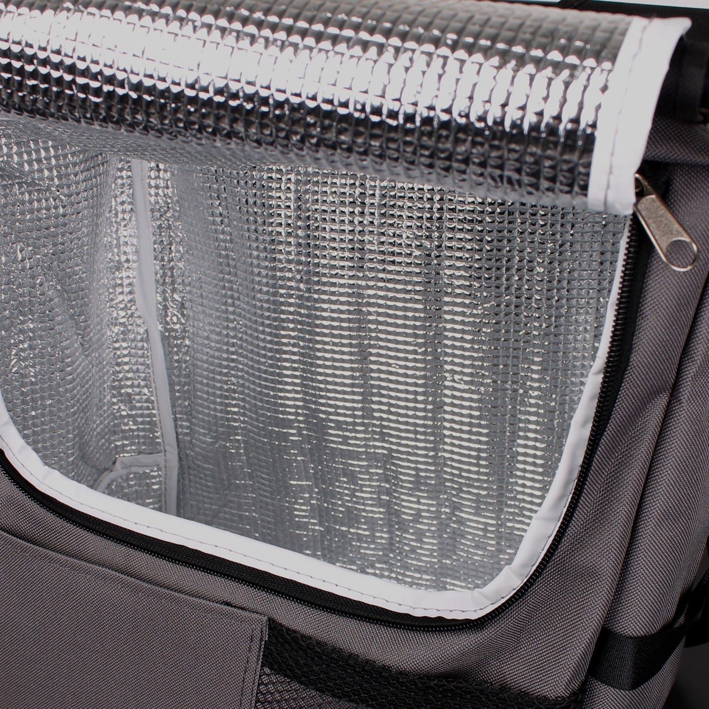 Spetebo Opvouwbare Campingstoel met Geïntegreerde Koeltas - 21L – 2-in-1 Kruk en Koelbox – Lichtgewicht – 21L Isolatievak – Ideaal voor Vissen, Kamperen en Picknicks – 42x36x29 cm