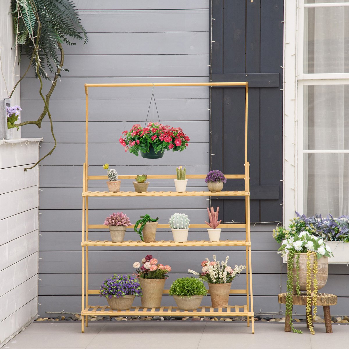 Bamboe Plantenrek – 3-Laags Opvouwbare Plantenstandaard – Plantentrap met Ophangrek – Bloementrap voor Binnen & Buiten – Houten Plantenhouder – Decoratief Bloemenrek – 100 x 40 x 96 cm – Inclusief Tuingereedschap & Haken – Ruimtebesparend & Stevig