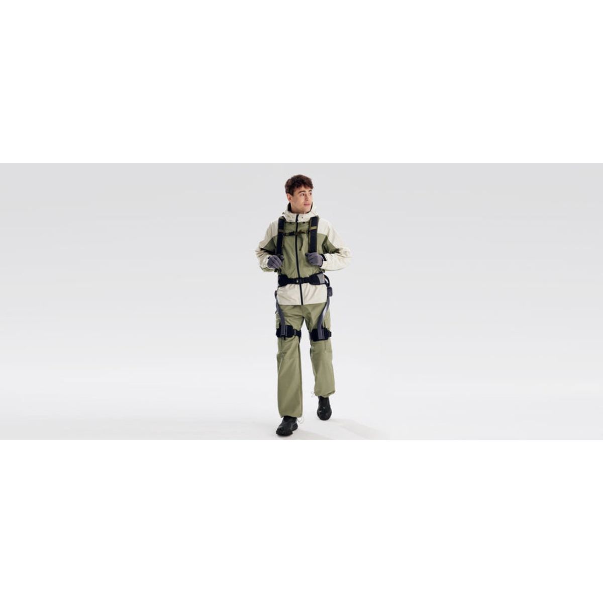 Hypershell X Pro exoskelet – AI aangedreven wandel exosuit – draagbaar bewegingsondersteunend systeem – 1000W motor – 30 km bereik – lichtgewicht carbon titanium frame – outdoor mobiliteit systeem voor wandelen fietsen en klimmen