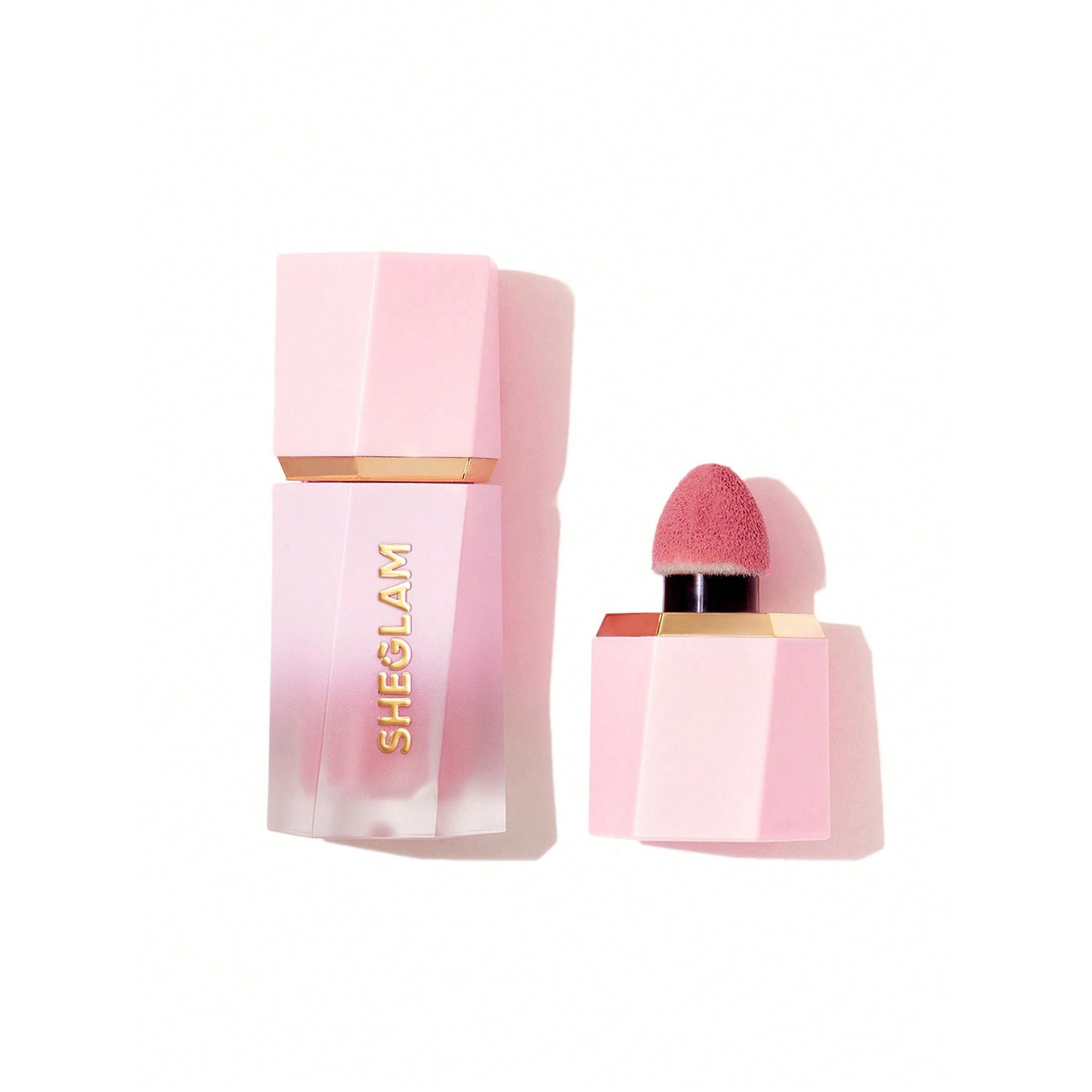 2 stuks - Color Bloom Liquid Blush Matte Finish – Love Cake – Vloeibare Blush met Matte Afwerking – Langhoudende Lichtgewicht Gel Crème Textuur – Sponsapplicator voor Natuurlijke Gloed – Hoog Gepigmenteerde Blush voor Alle Huidtypen – Verzorgende Formule
