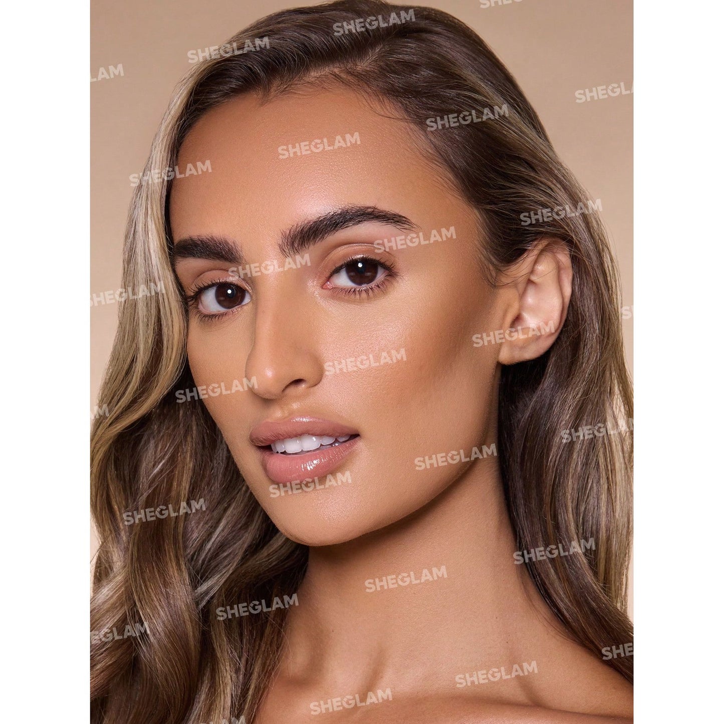 2 stuks SHEGLAM Vloeibare Contour – Sun Sculpt Soft Tan – Langhoudende &amp; Hoog Gepigmenteerde Contour – Vloeibare Bronzer Voor Gezicht – Super Blendbare Formule Voor Een Zonnige Gloed – Sculpt &amp; Snatched Effect Voor Dagelijks Gebruik