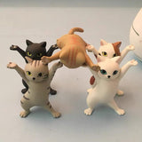 5-Delige Collectie van Dansende Schattige Katten Actiefiguren: Levendige PVC Tafelbeeldjes in Diverse Kleuren Zwart, Beige, Wit, & Grijs - Perfect voor Decoratie & Verzamelaars