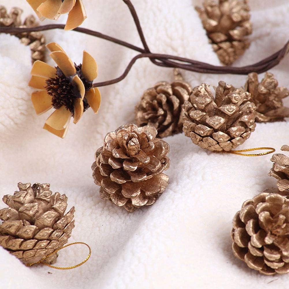 Set van 18 Feestelijke Kerst Pijnboom Ornamenten - Denneappels - Natuurlijke Decoraties voor Kerstboom en Tafel - Gouden Kleuren