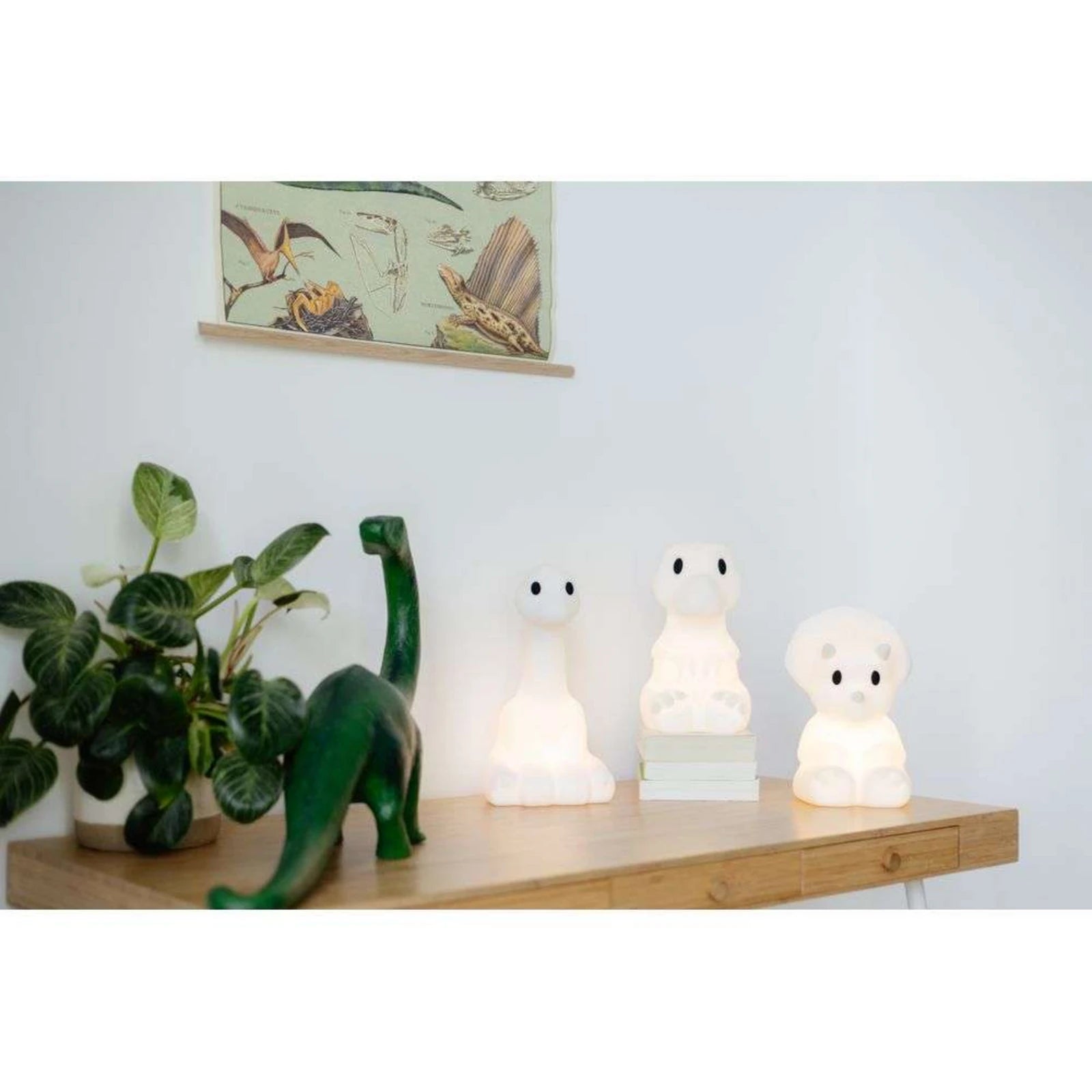 Mr Maria - Grote T-Rex Nachtlamp 25 cm - Dinosaurus Lamp Groot - Dino Kinderlamp - LED Nachtlamp Kind - Siliconen Tafellamp - Dier Nachtlamp - Warm Wit LED Licht - Dimmer In Snoer - Oplaadbare Lamp - Dino Decoratie Lamp - Afmeting 25 x 18 x 14 cm - 5W LED