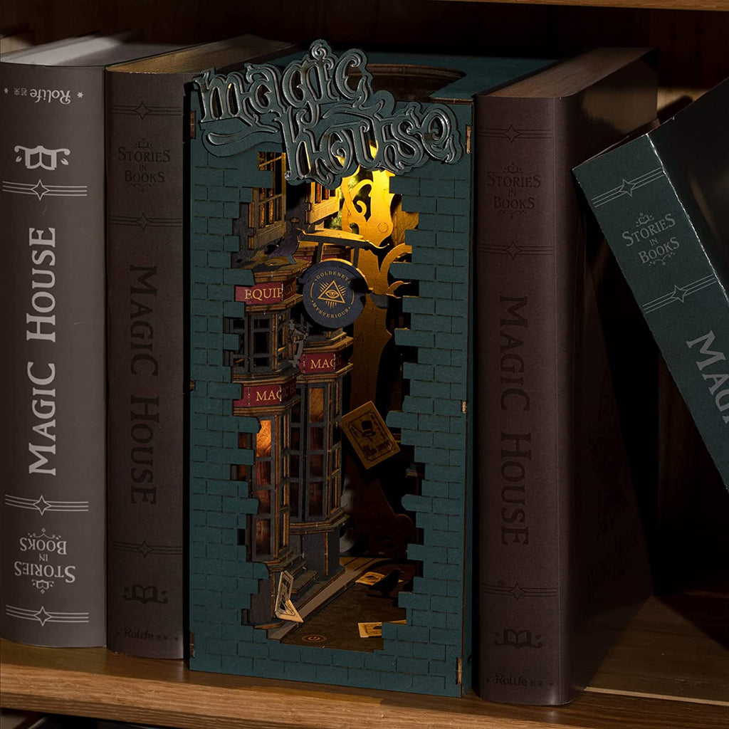 Rowood Magic House Book Nook - 3D Houten Puzzel DIY Boekenplank Inzet Decor Bouwset Model Kit met LED-Licht - Perfect voor Volwassenen en Kinderen