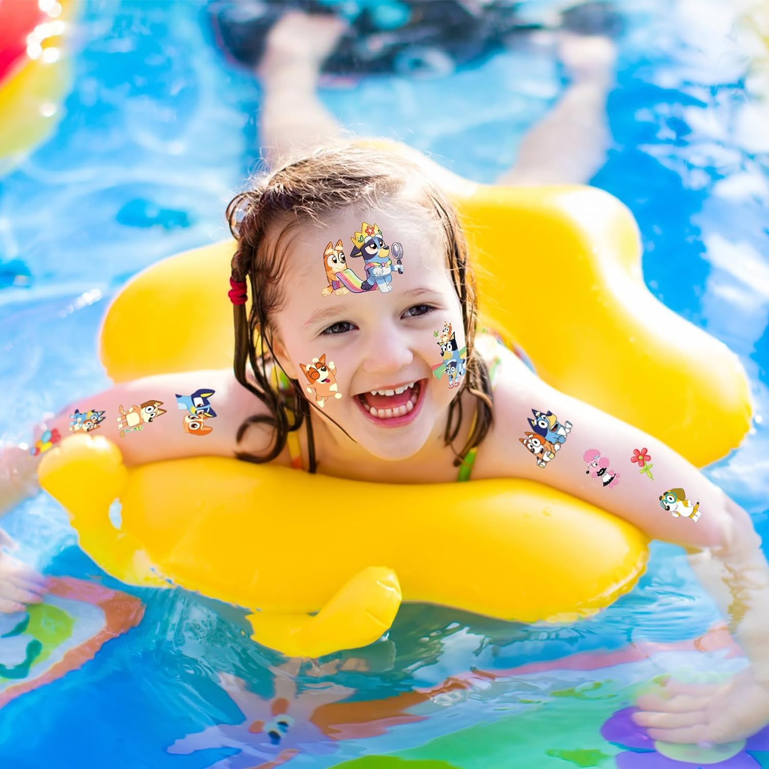 Bluey Themafeest Tijdelijke Tattoos - 8 Vellen, 96 Stuks Cartoonstijl Tattoos voor Kinderen - Veilig en Leuk voor Verjaardagen, Schoolbeloningen en Feestdecoratie