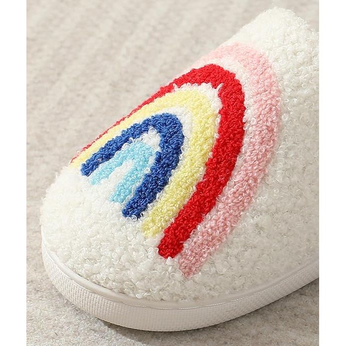Winter Sloffen met Liefdevol Harten Borduurwerk - Gezellige en Warme Pantoffels voor Binnen in de Slaapkamer - Zachte en Comfortabele Dames Pantoffels voor de Winter - Huiselijke en Knusse Slippers met Hartenborduursel