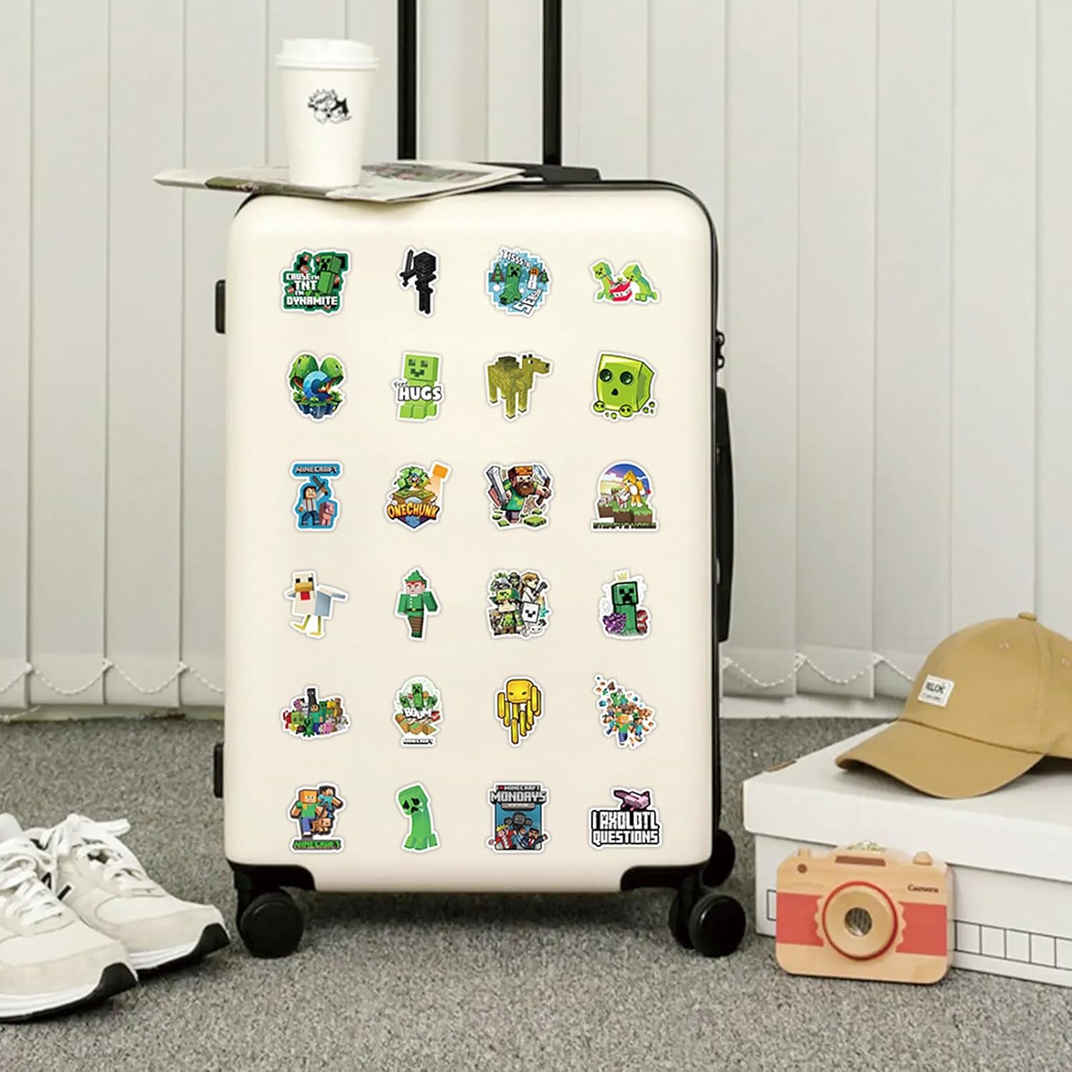 Minecraft Stickerset – 100 Stuks – Waterproof Stickers – Voor Laptop, Skateboard, Gitaar, Koffer, Waterfles en Telefoon – Geschikt Voor Kinderen en Fans van Videogames