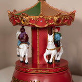Muziekdoos Carrousel – LED Verlichting – 3 Paarden – Draaibare Kermismolen – Speelt 8 Muziekstukken – Batterij Gevoerd – Klassieke Draaimolen – Kerstversiering – Decoratie Voor Woonkamer, Slaapkamer en Open Haard – 18,5 cm Hoog