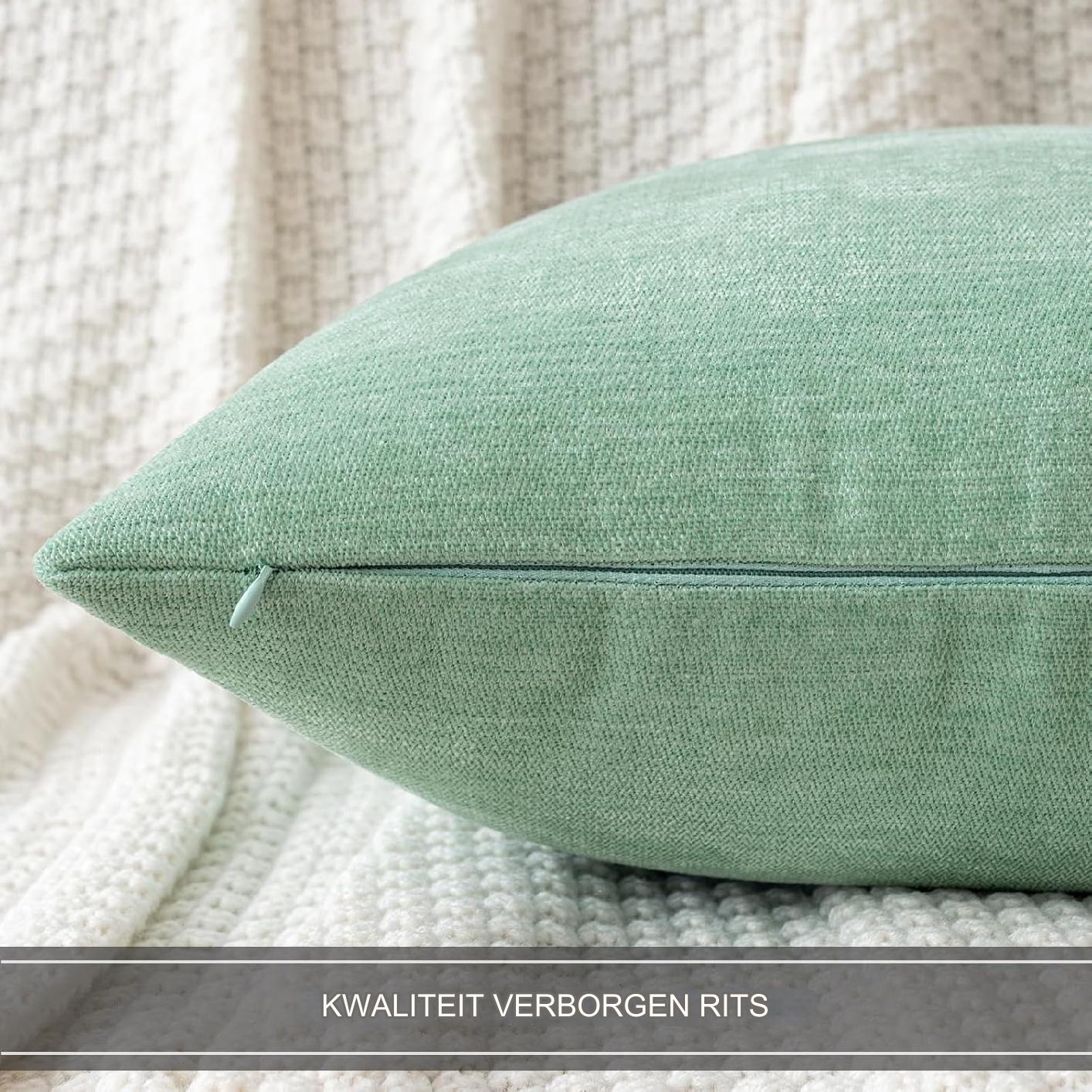 2 Stuks - Aqua Blauwe Kussenhoezen Set - 38 x 38 CM - Zachte Vierkante Kussenslopen - Moderne En Stijlvolle Kussenhoezen Voor Woonkamer En Slaapkamer - Duurzame En Luxe Kussenovertrekken - Eenvoudig Wasbare Kussenhoezen