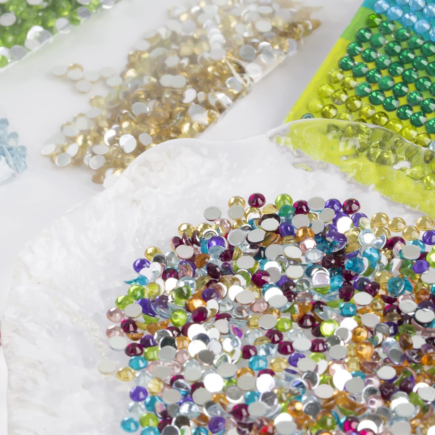 60-Kleuren AB Diamant Schilderij Steentjes Set - 9.000 Ronde AB Diamanten - Inclusief Opbergdoos, Accessoires & Gereedschap - Volledig Pakket voor DIY Diamant Kunstprojecten