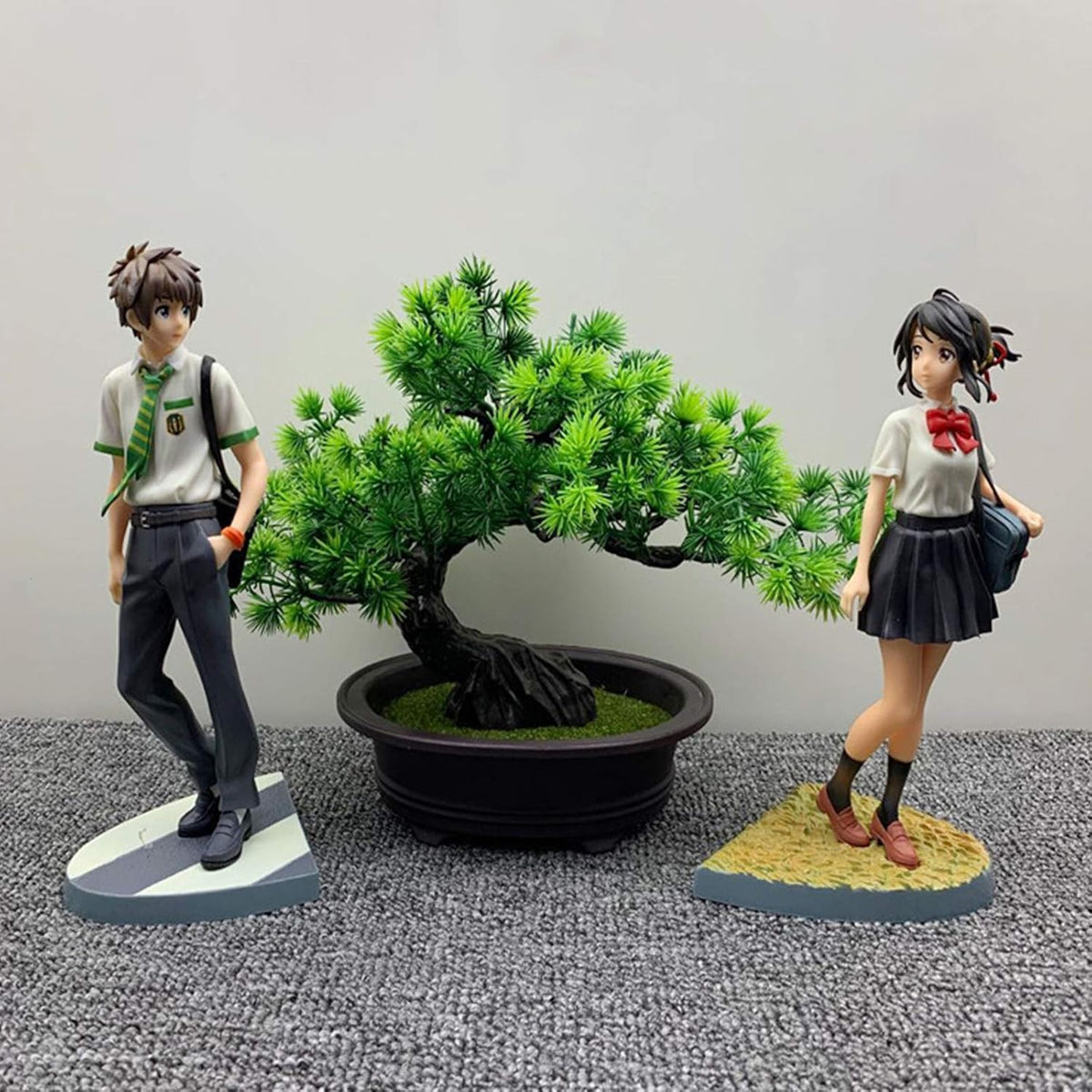 2 Stuks - Mitsuha Miyamizu & Taki Tachibana 1/8 Scale Figuren - Your Name Anime Beeldjes - Kimi no Na wa Manga Collectible Figures - Gedetailleerde Verzamelfiguren van Mitsuha en Taki voor Vitrinekast Bureau Anime Collectie en Display