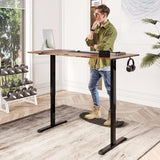 Verstelbaar Elektrisch Zit / Sta Bureau - 140 cm x 71 cm Ergonomische Werkstation - Duurzaam Metaal Frame - Knopbediening - Kabelgat &amp; Koptelefoonhaak - Grote Werkruimte - Anti-botsing Technologie - Rustiek Bruin Tafelblad