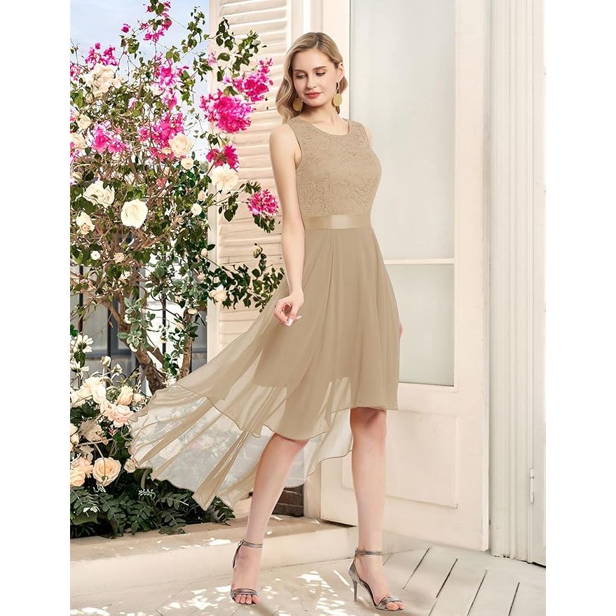 Elegante Mouwloze Hi-Lo Jurk – Kant en Chiffon Cocktailjurk – A-Lijn Galajurk met Ronde Hals – Champagnekleurig