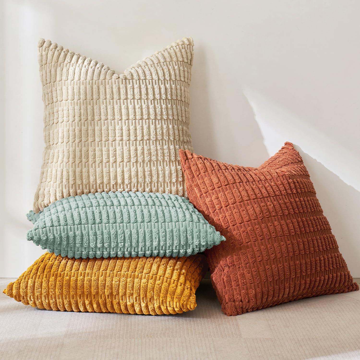 Boho Farmhouse Corduroy Kussenhoezen - 50 x 50 cm - Decoratieve Kussenhoezen voor Woonkamer, Bank, Bed of Veranda - Zacht Gestreept Design - Oranje en Teal - Met Onzichtbare Rits