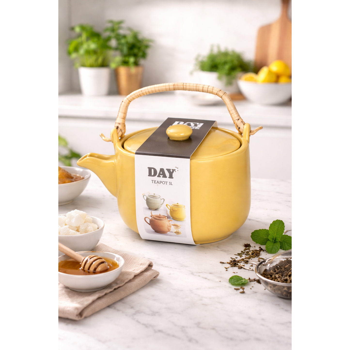 DAY theepot 1 liter keramische theepot – klassieke tea pot met deksel en handgreep – ronde thee pot met schenktuit – servies theekan voor thee zetten en serveren – beige theepot met handvat