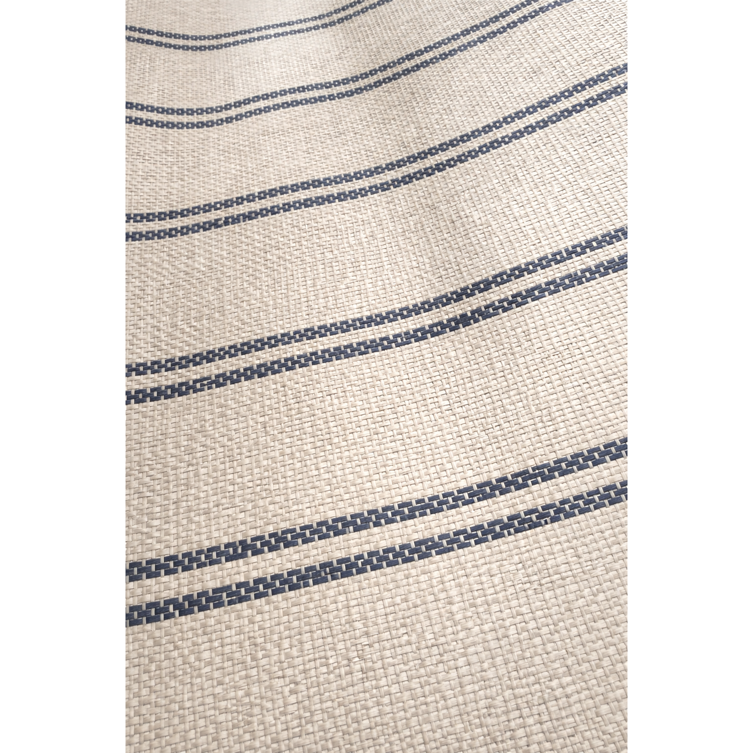 Studio Ana natuurlijk vezel behang – gestreept wandbehang beige met blauwe lijnen – 91 cm x 5.5 m rol – decoratief textuur behang – wandbekleding voor woonkamer, hal en slaapkamer – modern klassiek streepbehang