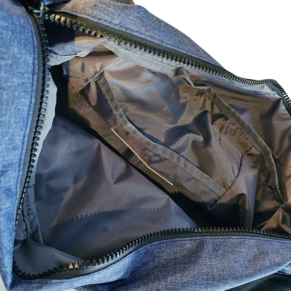 Smemoranda Weekendtas - Reistas - Duffel  - Schoedertas  – Navy Blue – Minimalistisch Design – 100% Recycled Polyester – Duurzame Ecologische Tas met Ritssluiting – Verstelbare Schouderband – 27x27x23 cm