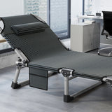 Opvouwbare Ligstoel – Draagbaar Campingbed voor Volwassenen en Kinderen – Sterke Stalen Constructie met Dubbel Laags 1200D Oxford Stof – Comfortabel Strandbed, Reisbed of Logeerbed – Inklapbaar Vouwbed met Hoofdkussen – Grijs Gestreept Ontwerp