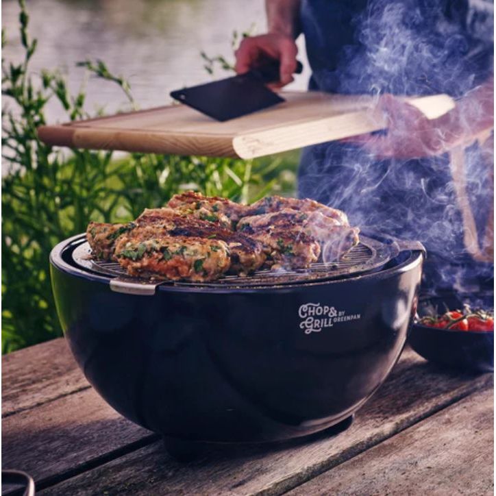 GreenPan Chop & Grill – Tafelmodel Houtskoolbarbecue – Ø 28 cm – Draagbare BBQ voor Balkon, Tafel of Picknick – Compact & Stijlvol – Eenvoudig Schoon te Maken – Kleur: Zwart/Groen