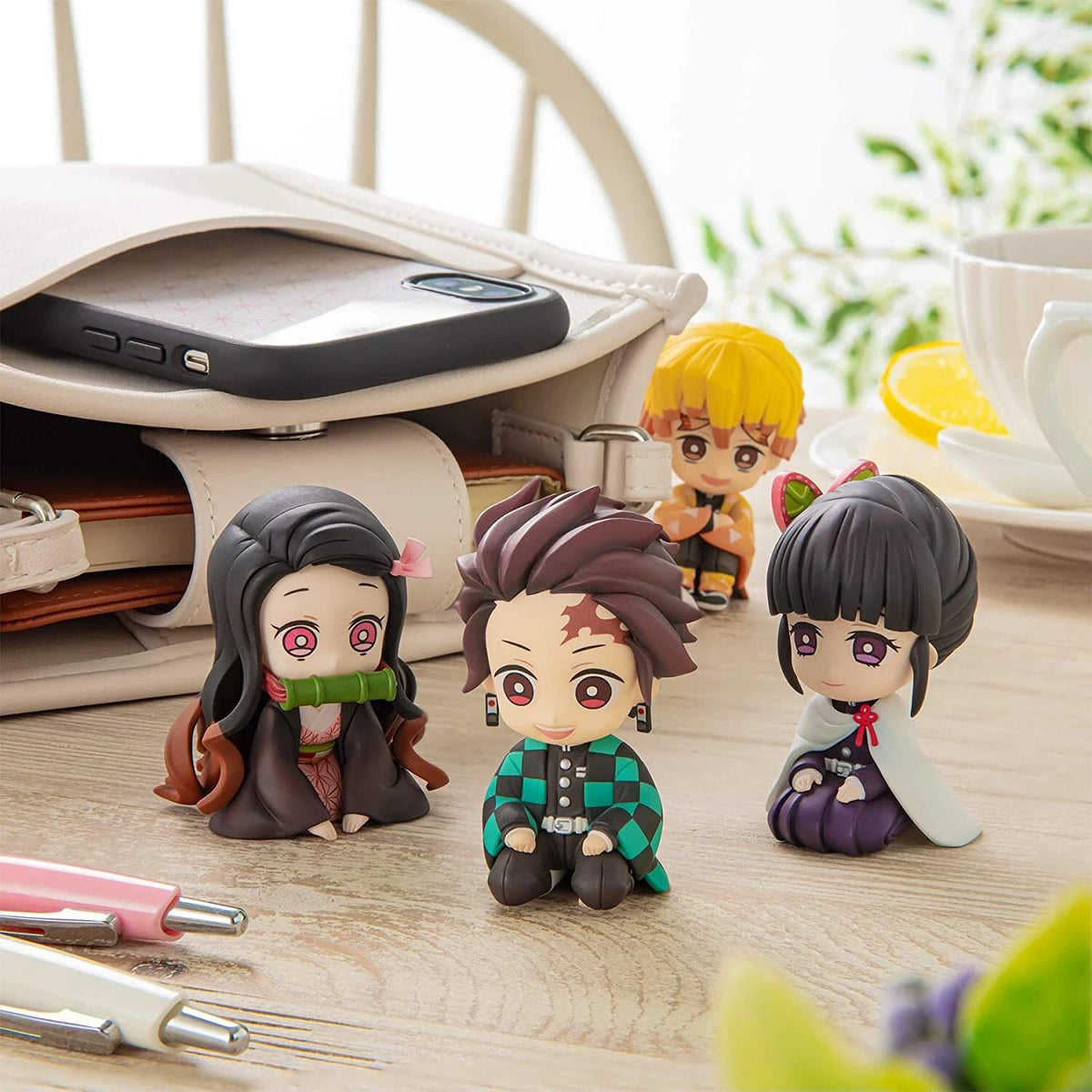 6 Stuks - Demon Slayer Anime Figuren Cake Toppers - PVC Mini Figuurtjes 7 cm - Manga Personages Taartdecoratie - Anime Poppetjes voor Taart Cupcakes Muffins - Miniatuur Verzamel Figuren Feestdecoratie en DIY Sleutelhanger