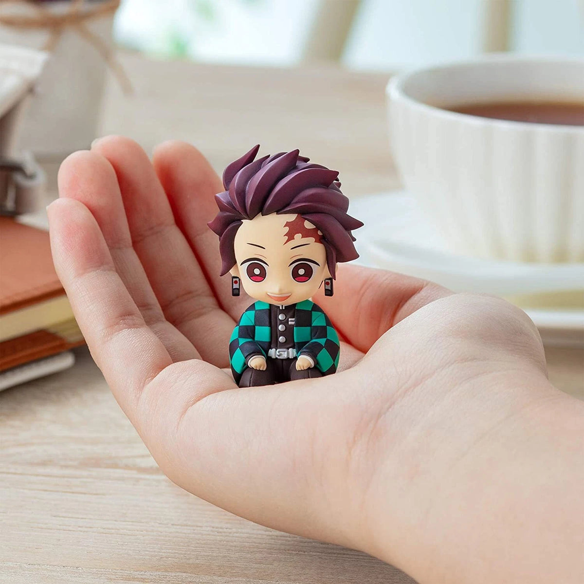 6 Stuks - Demon Slayer Anime Figuren Cake Toppers - PVC Mini Figuurtjes 7 cm - Manga Personages Taartdecoratie - Anime Poppetjes voor Taart Cupcakes Muffins - Miniatuur Verzamel Figuren Feestdecoratie en DIY Sleutelhanger