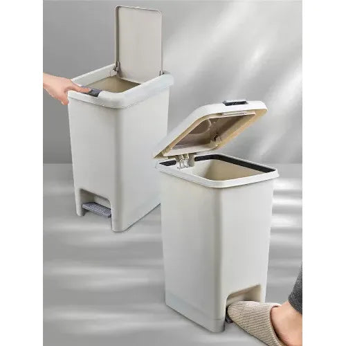 Compacte Plastic Pedaalemmer 5L – Hygiënische Voetbediening – Afvalbak voor Badkamer, Slaapkamer, Kantoor of Studentenhuis – Duurzame Kunststof Prullenbak met Deksel, 30×19,5×27 cm, Lichtgewicht & Eenvoudig Schoon te Maken