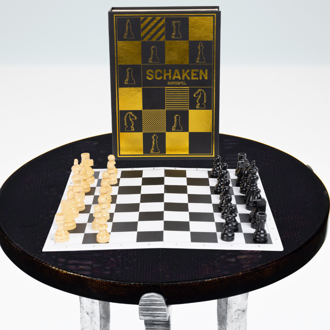 Luxe Schaakbord in Boekvorm - Opvouwbaar Schaakspel - Reisschaakbord- Houten Schaakstukken en Bord - Bordformaat 24 x 24 cm - Compacte Boekvorm (14.5 x 4.5 x 20 cm) - Perfect voor Beginners en Experts