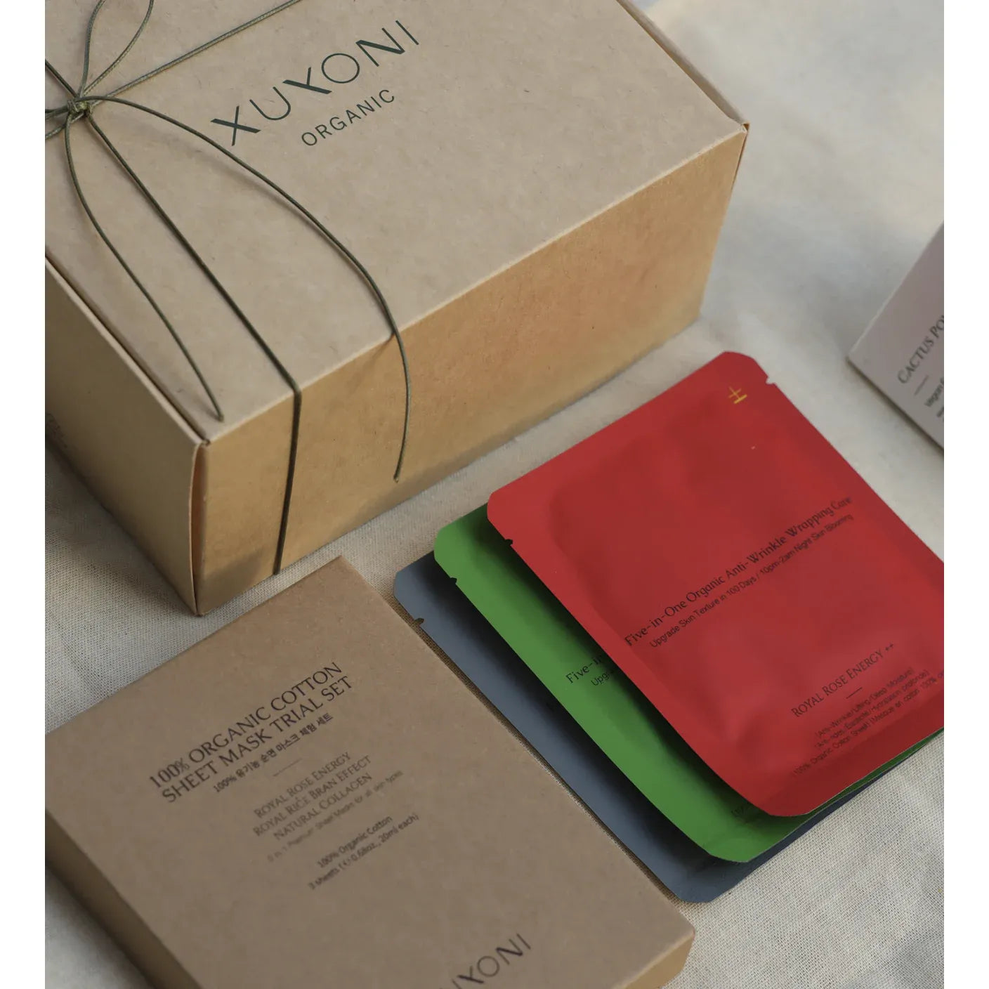 Natuurlijke huidverzorging – Duurzame giftbox – Organic cleansing oil – Solid serum bar – Vegan huidolie – Zero waste verzorgingsset – Eco skincare giftset – Huidverzorgingspakket - Kerst Pakket