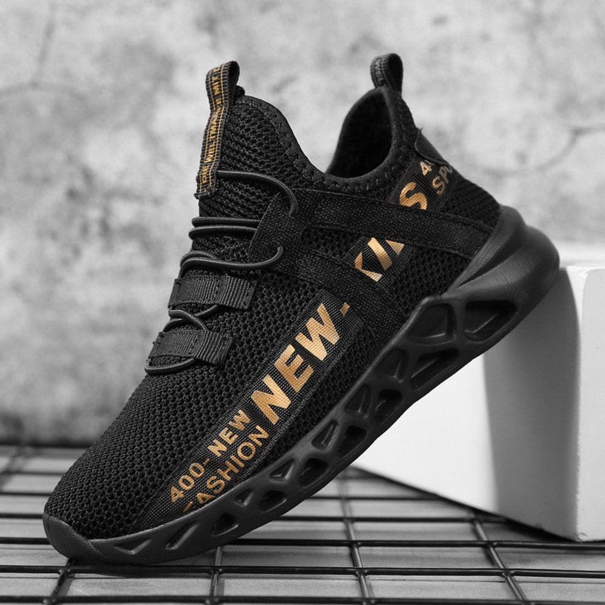 Kinder­sneakers maat 29 – sport­schoenen jongens meisjes – ademende mesh schoenen – antislip zaalschoenen – comfortabele kinderschoenen – klittenbandsluiting – blauwe sportschoenen maat 29 – lichtgewicht schoenen – schokbestendig – uniseks kinderschoen