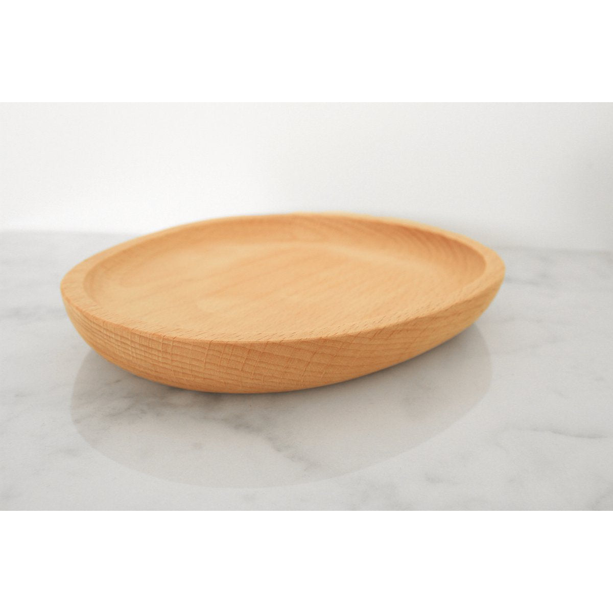 Beukenhouten Schaaltje – Handgemaakt Rond Houten Dienblad – Minimalistisch Design – Gladde Afwerking – Decoratieve Houten Fruitschaal – Serveer- en Displayschaal – Natuurlijke Beuk – Ø ca. 20cm – Multifunctioneel Interieuraccessoire